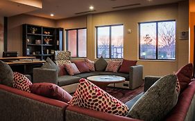 Courtyard By Marriott Norman